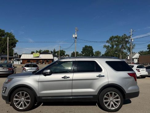 Used 2016 Ford Explorer Limited AWD/4WD image 2