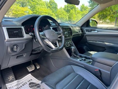 Used 2022 Volkswagen Atlas SEL Premium AWD/4WD image 11