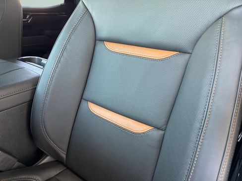 Used 2025 GMC Sierra 1500 AT4 w/ AT4 Premium Package image 34