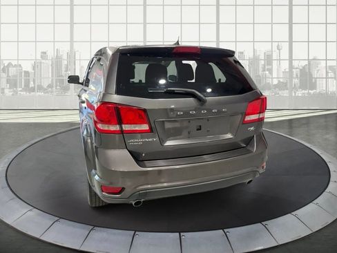 Used 2016 Dodge Journey R/T w/ Driver Convenience Group image 4