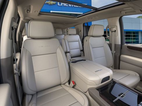 New 2026 GMC Yukon Denali w/ Denali Reserve Package RWD image 16