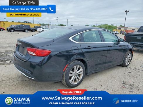 Used 2016 Chrysler 200 Limited FWD image 4