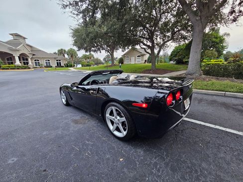 Used 2006 Chevrolet Corvette Convertible w/ Preferred Equipment Group image 12