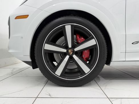 Certified 2025 Porsche Cayenne GTS image 16