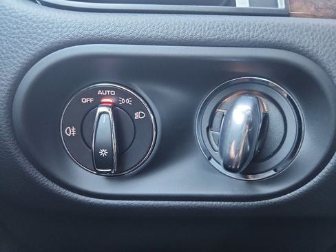 New 2026 Porsche Macan image 20