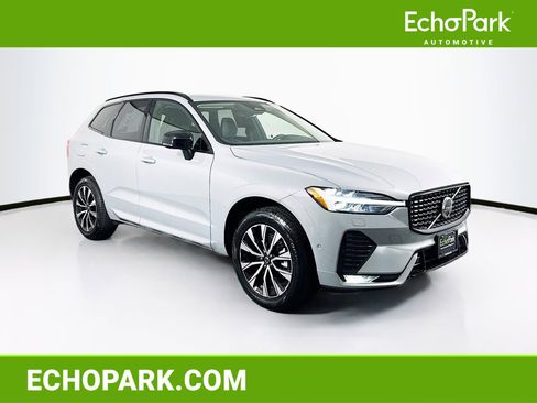 Used 2025 Volvo XC60 B5 Plus image 1