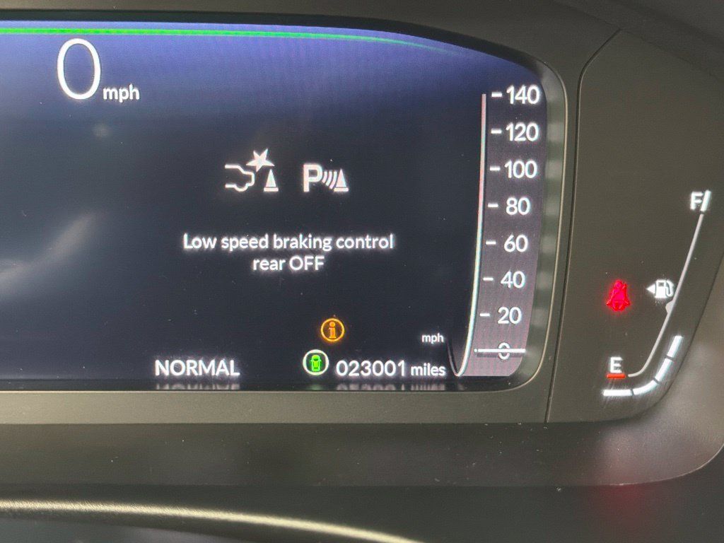 Used 2025 Honda Civic Sport image 25