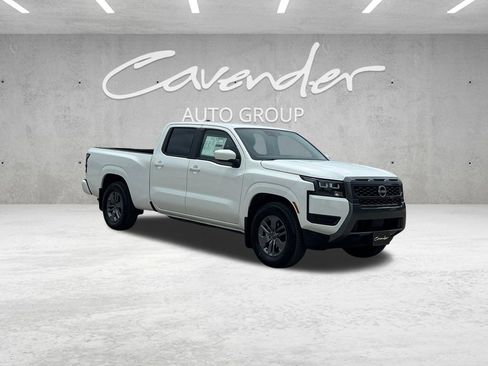 New 2026 Nissan Frontier SV RWD image 2