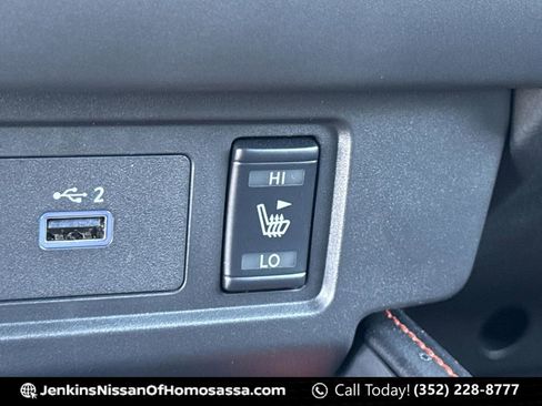 Used 2025 Nissan Frontier PRO-4X w/ Pro Premium Package image 38