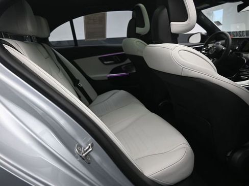 Used 2025 Mercedes-Benz C 300 Sedan image 25
