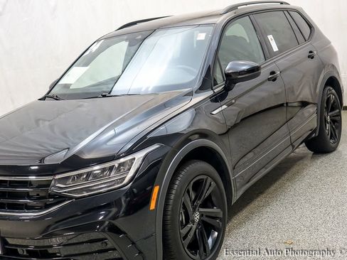Used 2024 Volkswagen Tiguan SE R-Line w/ MDO Package, Three-Row image 5