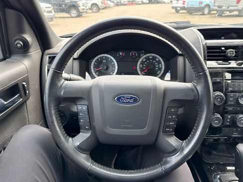 Used 2011 Ford Escape Limited w/ 302A Rapid Spec Order Code AWD/4WD image 12