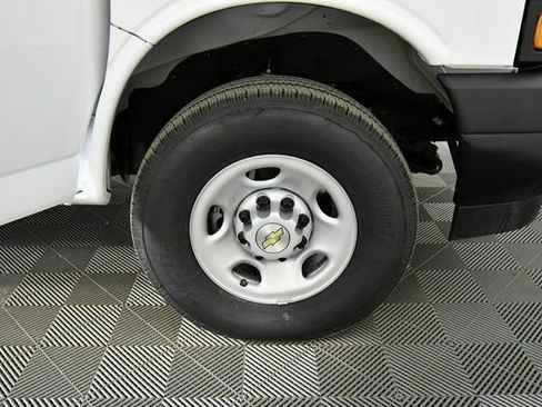 New 2025 Chevrolet Express 3500 Extended w/ Driver Convenience Package image 17