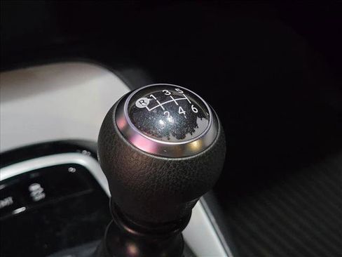 Used 2022 Toyota Corolla SE FWD image 15