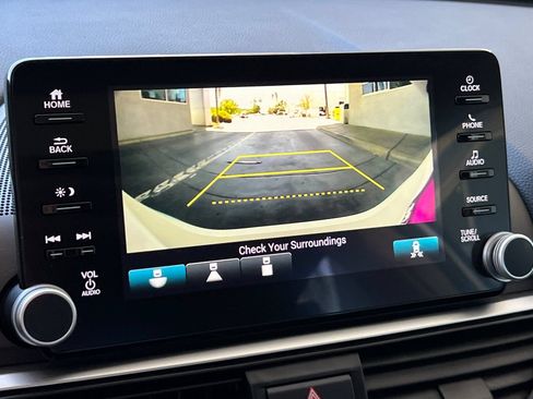 Used 2019 Honda Accord EX-L image 25