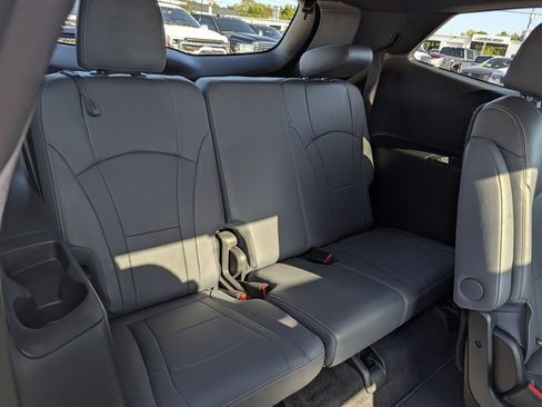 Used 2023 Buick Enclave Essence w/ Experience Buick Package FWD image 32