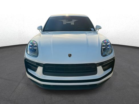 Used 2022 Porsche Macan image 8