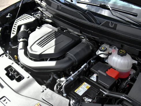 Used 2025 GMC Acadia Elevation image 57