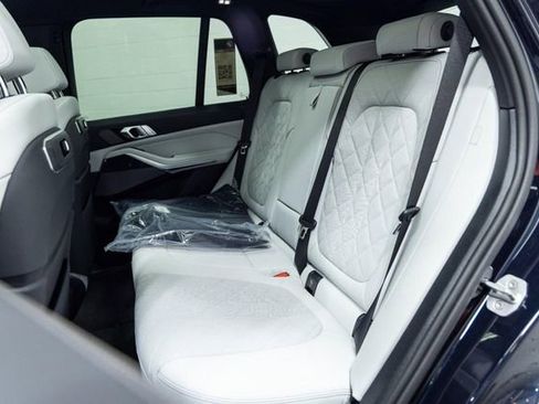 New 2026 BMW X5 xDrive40i image 25