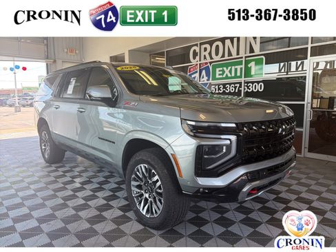 Used 2025 Chevrolet Suburban Z71 AWD/4WD image 1