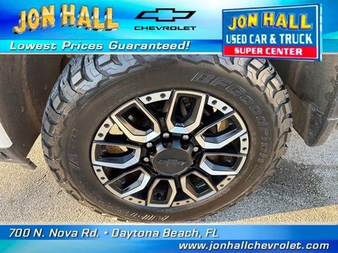 Certified 2024 Chevrolet Silverado 3500 High Country w/ Technology Package image 16