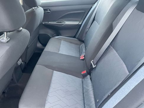 Used 2025 Nissan Versa SV image 25