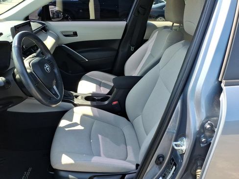 Used 2022 Toyota Corolla Cross LE FWD image 13