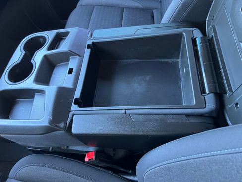 Used 2022 Chevrolet Silverado 1500 LT Trail Boss image 27