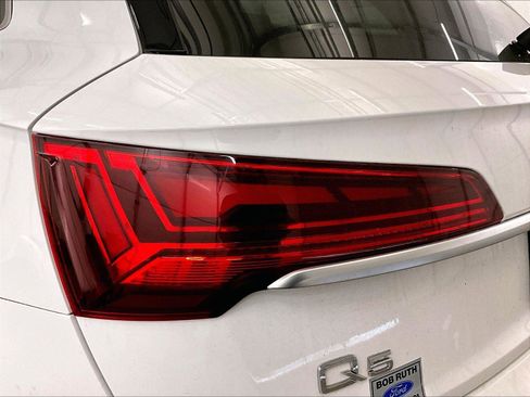 Used 2022 Audi Q5 2.0T Premium AWD/4WD image 28