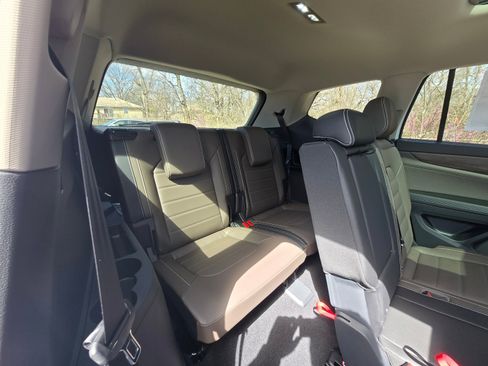 New 2026 Volkswagen Atlas SEL AWD/4WD image 12