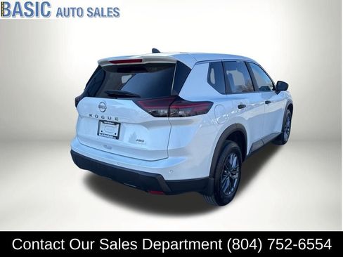 Used 2025 Nissan Rogue S image 7