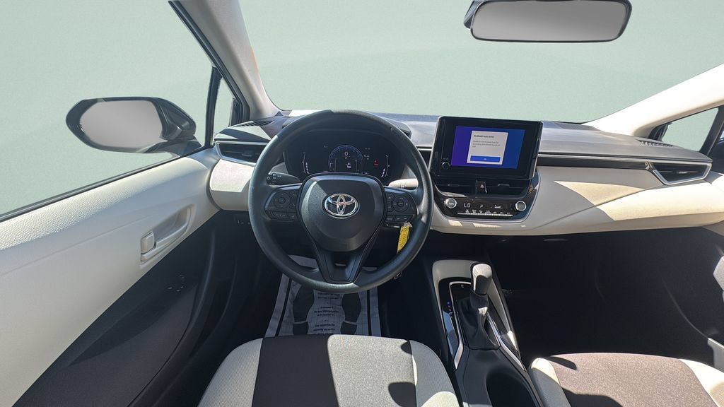 Used 2026 Toyota Corolla LE FWD image 12