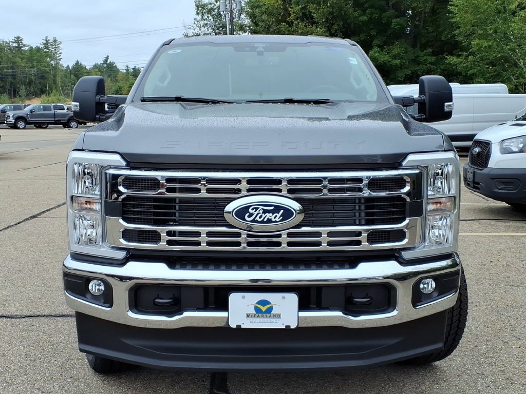 New 2027 Ford F350 XLT w/ FX4 Off-Road Package AWD/4WD image 3