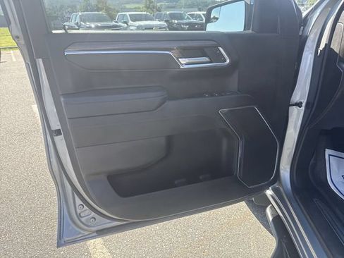 Used 2024 Chevrolet Silverado 1500 LT w/ Leather Package RWD image 23