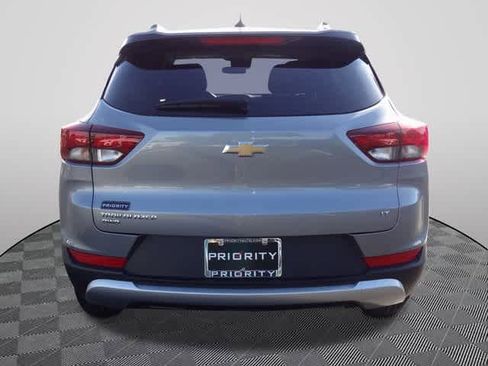 Used 2023 Chevrolet TrailBlazer LT image 3