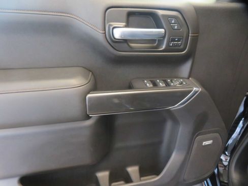 Used 2021 GMC Sierra 1500 AT4 w/ AT4 Premium Package AWD/4WD image 14