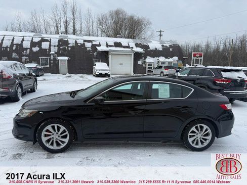 Used 2017 Acura ILX image 5