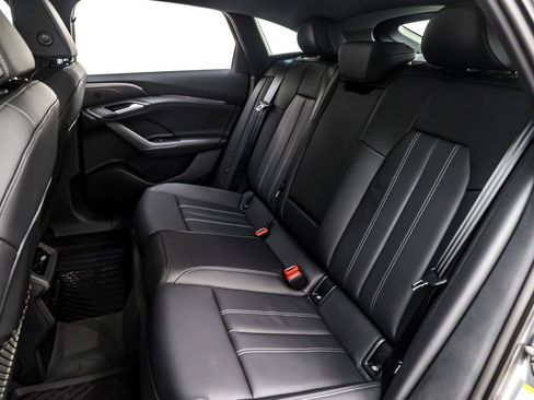 New 2025 Audi A6 e-tron Premium image 8