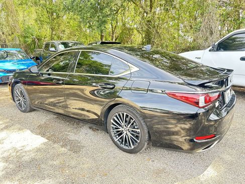 Used 2024 Lexus ES 350 w/ Premium Package FWD image 6