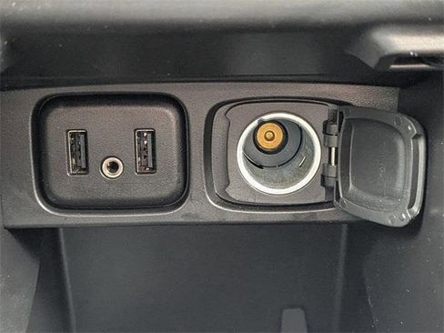 Used 2017 Buick Encore Essence image 26