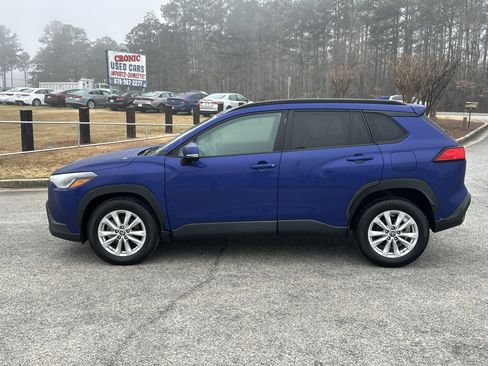 Used 2022 Toyota Corolla Cross LE image 8