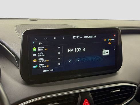 Used 2023 Hyundai Santa Fe SEL image 16