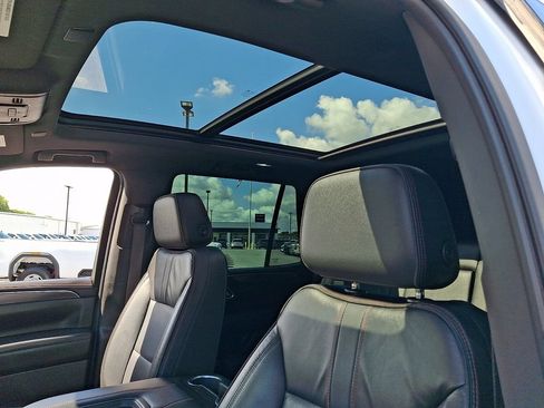 Used 2021 Chevrolet Tahoe RST AWD/4WD image 13