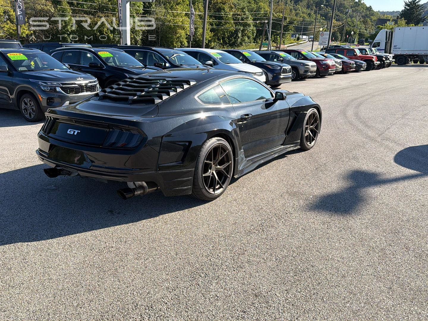 Used 2016 Ford Mustang GT w/ GT Performance Package RWD image 6