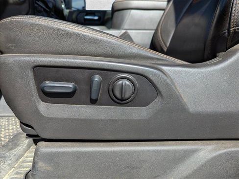 Used 2022 GMC Sierra 2500 AT4 w/ AT4 Preferred Package image 11