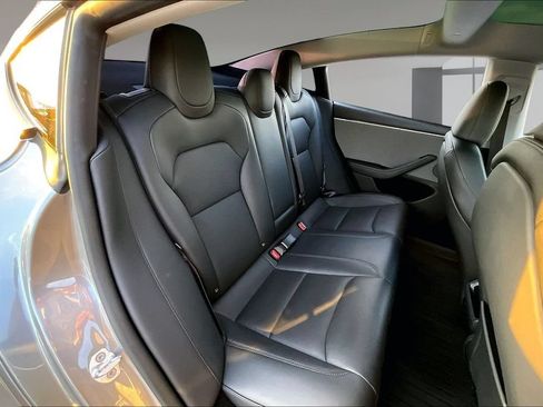Used 2025 Tesla Model 3 Long Range RWD image 23