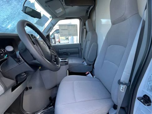 New 2024 Ford E-450 and Econoline 450 Super Duty w/ Power Windows & Locks Group RWD image 16