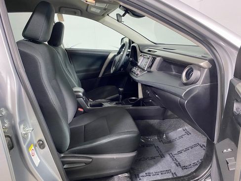 Certified 2018 Toyota RAV4 LE w/ Carpet Mat Package image 8