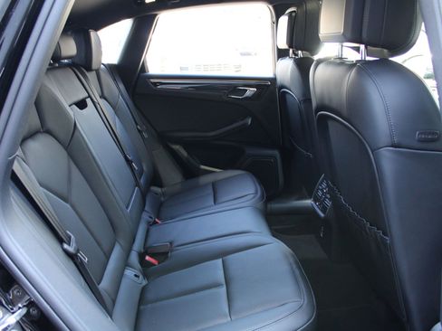 New 2025 Porsche Macan image 24