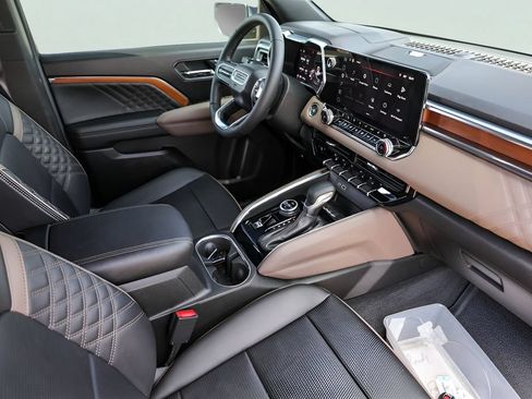 Used 2023 GMC Canyon Denali AWD/4WD image 31